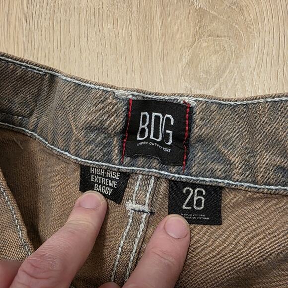 BDG Tan High Rise Extreme Baggy Cropped Raw Hem Streetwear Jeans Size 26 - Picture 5 of 9